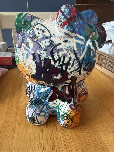Hello kitty graffiti make - kitty, up