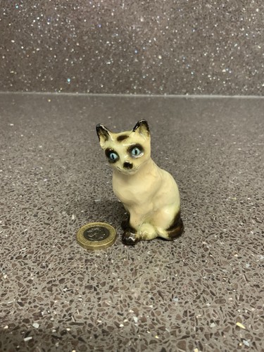 Goebel siamese cat miniature - cat,