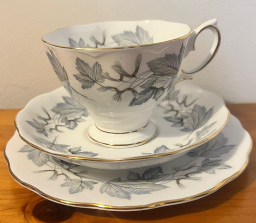 Vintage royal albert silver - albert,