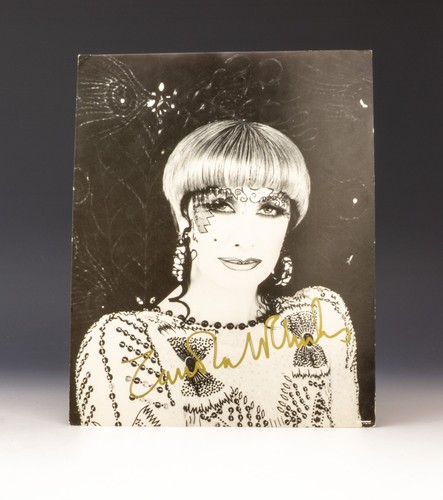 Dame zandra rhodes - -, iconic