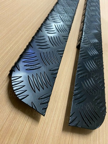 Rdx pair chequered sills - pair,