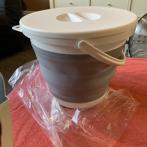 Collapsible bucket with lid - bucket,