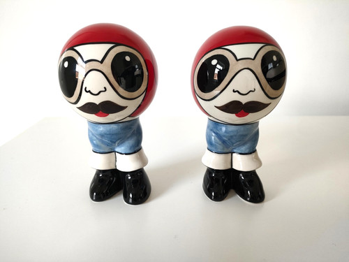 Salt and Pepper Pots Lorna