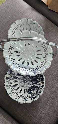 Vintage metal tier cake - 3,