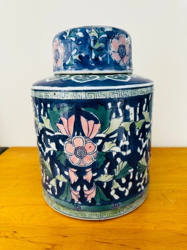Huge vintage chinese ceramic - vintage,