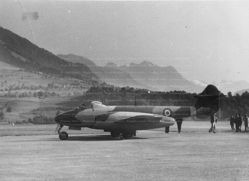 Gloster meteor aviation - gloster,