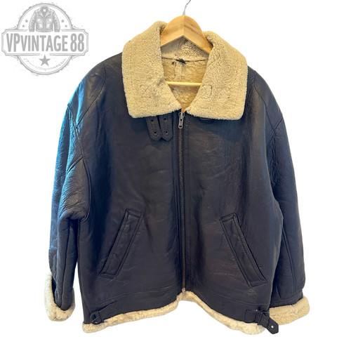 Vintage aviator bomber - b-3,
