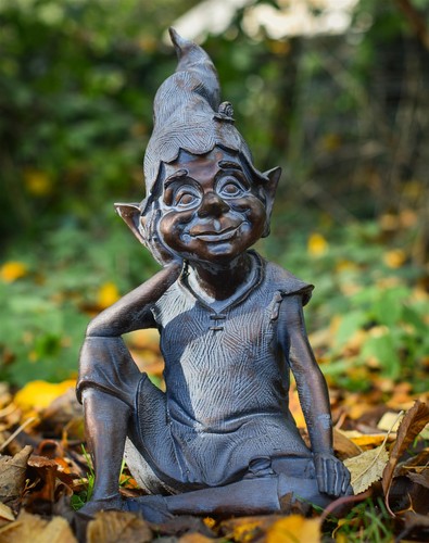 Bronze verdigris pixie - &,