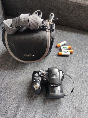 Fujifilm finepix s1800 2mp - s1800, 12.2mp