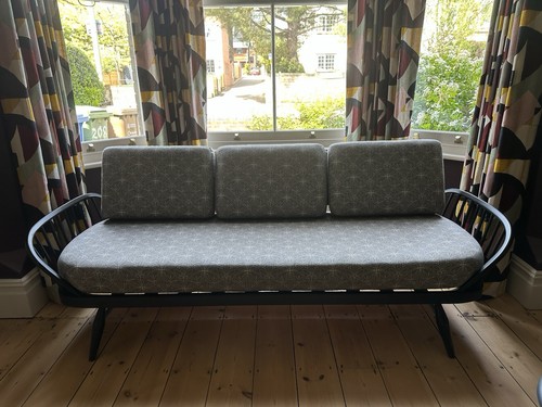 Ercol studio couch sofa - /,