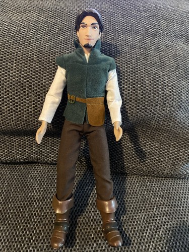 Disney store flynn rider - flynn,