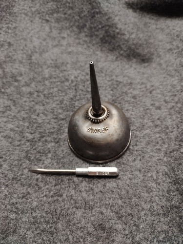 Vintage metal singer oil - oil, can