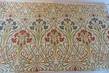 Iliv Tiffany in Jewel-