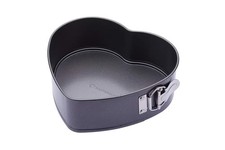 MasterClass 22.5 cm Heart Shaped Cake Tin with Loose Base, Springform Clasp & PF