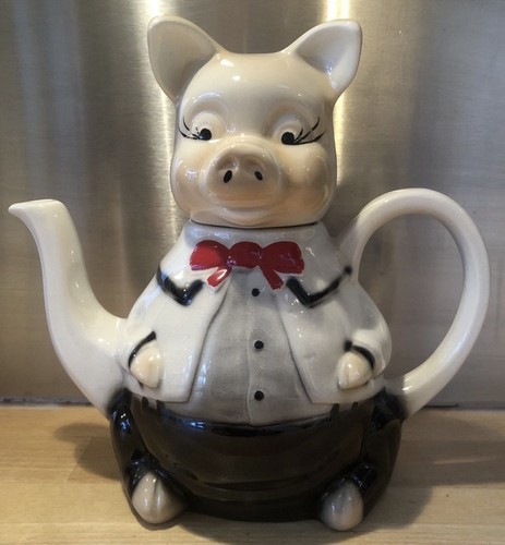 Teapot master piggy - master, wood
