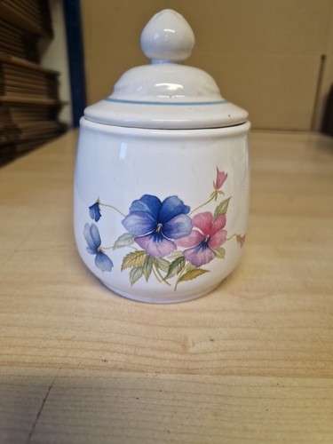 Vintage royal victoria pottery - vintage,