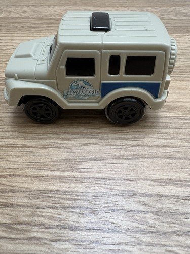 Jurassic world stop start jeep - jurassic,