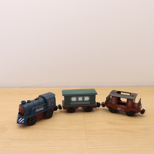 Wooden train track battery - track,