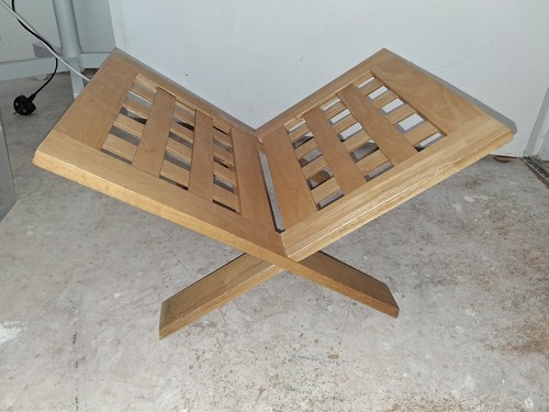 Wooden magazine rack - wooden, –