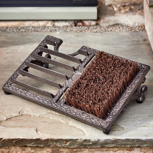 Boot scraper with brush - boot,