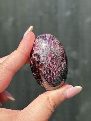 Gemmy garnet shiva lingam - gemmy,
