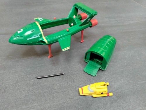 Matchbox thunderbirds and 4 - matchbox,