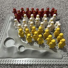LEGO Vintage Spacemen On