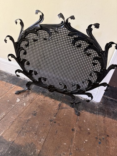 Antique metal fire guard - fire,