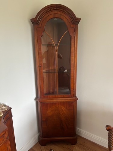 Wade corner display - wade,