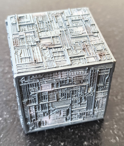 Borg cube spaceship micro - cube,