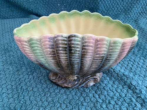 Sylvac 513 art deco shell - sylvac,