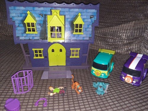 Scooby doo haunted house - scooby,