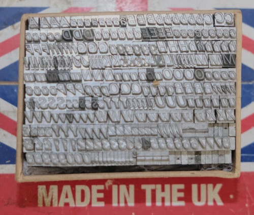 11pt univers italic metal - , #