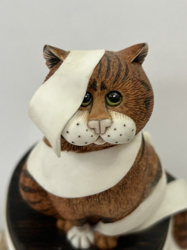 Comic curious cats all - &,