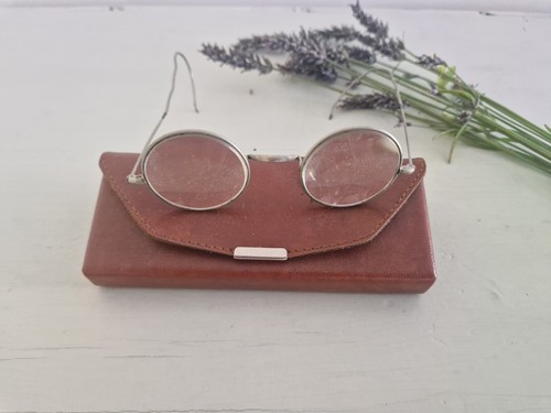 Antique wire eyeglasses - wire,