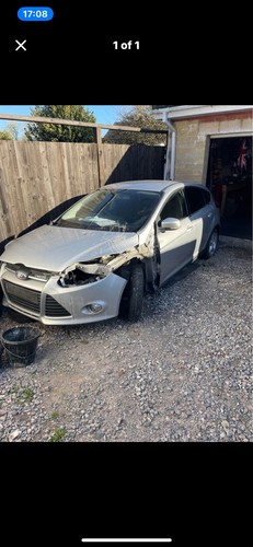 Breaking 2013 ford focus mk3 - 2013,