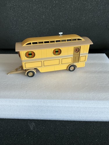 Corgi circus caravan 50 - corgi,