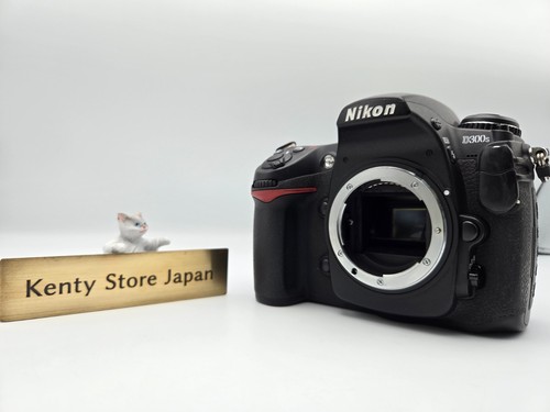Mint 37k shots nikon - 37k,