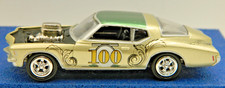 Johnny Lightning - 1972 BUICK RIVIERA - 1/64 -GOLD & Grn - Poker Series - NICE -