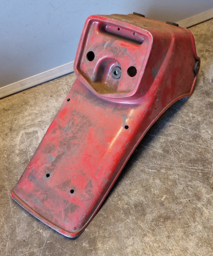 Honda cb125t red rear - honda,