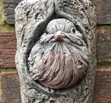 Robin Red Breast - Wall Hanging - Hand Cast Stone Garden Ornament