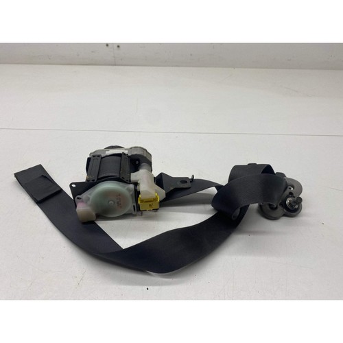 Honda civic seatbelt front