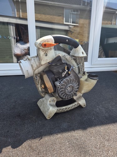 Stihl leaf blower - bg, sh