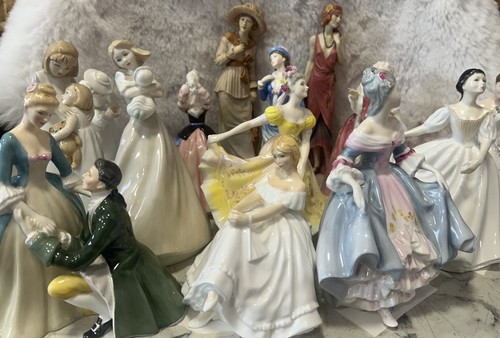 Royal doulton miniature pretty - miniature,