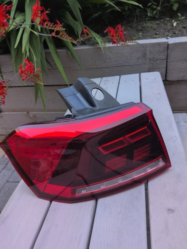 Passat passenger side - passenger, rear