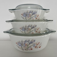 Vintage Pyrex Blue Iris Casserole Dishes Set Of 3 With Lids Stacking  
