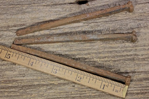 Large spikes nails 3 old - spikes,