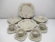 Mikasa Continental WOODLAND F3752 Tan Brown Pink Floral Service For 4  (20pcs)