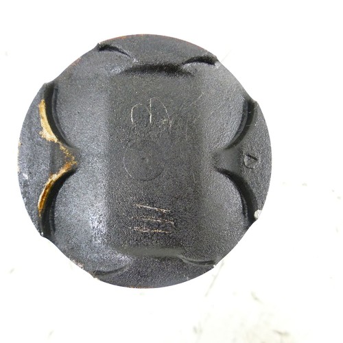Kawasaki 750 pistons - zx-r,
