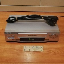 Sony SLV-SE210 VHS VCR Video